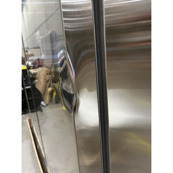 Scratch and Dent Avantco SS-3R-HC 81 5/16" Stainless Steel Solid Door Reach-In Refrigerator