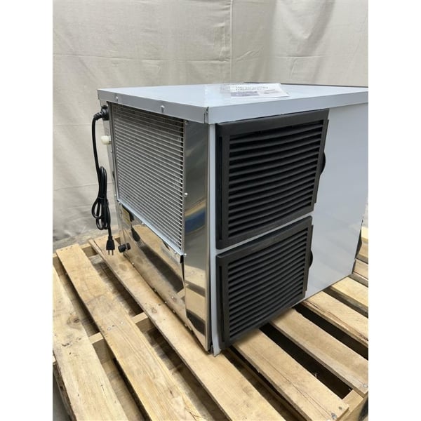 Scratch and Dent Avantco Ice KMC-H-322-A 22" Air-Cooled Modular Half Cube Ice Machine with 275 lb. Storage Bin - 350 lb., 115V
