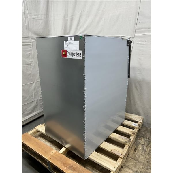 Scratch and Dent Avantco Ice KMC-H-322-A 22" Air-Cooled Modular Half Cube Ice Machine with 275 lb. Storage Bin - 350 lb., 115V