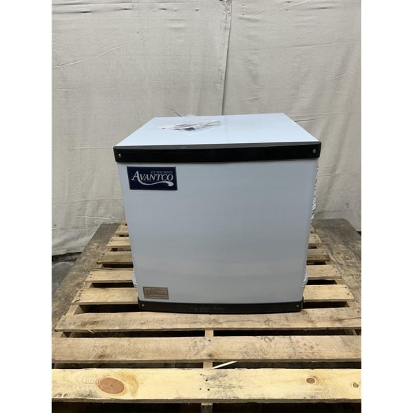 Scratch and Dent Avantco Ice KMC-H-322-A 22" Air-Cooled Modular Half Cube Ice Machine with 275 lb. Storage Bin - 350 lb., 115V