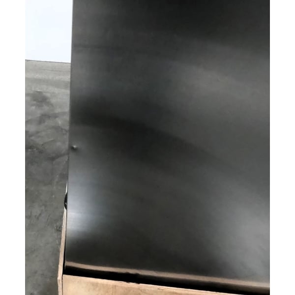 Scratch and Dent Avantco A-19R-HC 29" Solid Door Reach-In Refrigerator