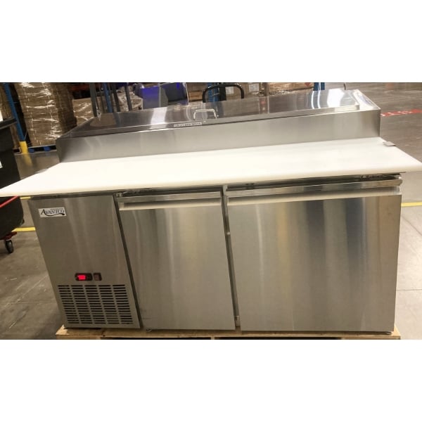 Scratch and Dent Avantco SSPPT-260 60" 2 Door Refrigerated Pizza Prep Table