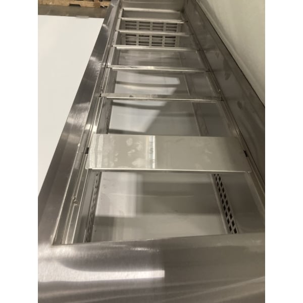Scratch and Dent Avantco SSPPT-260 60" 2 Door Refrigerated Pizza Prep Table