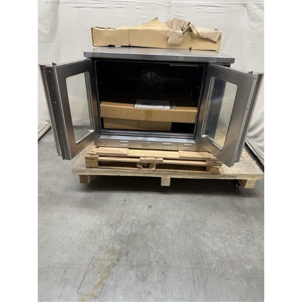 Scratch and Dent MainStreet Equipment EC2-C Double Deck Electric Full Size Convection Oven with Legs - 208V, 3 / 1 Phase, 11 kW
