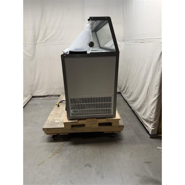 Scratch and Dent Master-Bilt DD-66 69" Straight Glass Ice Cream Dipping Cabinet