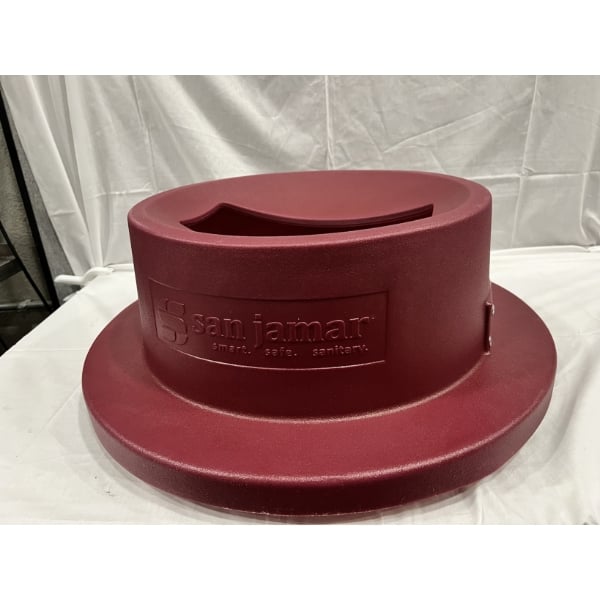 Scratch and Dent San Jamar KA5500 KatchAll Magnetic Flatware Retriever 55 Gallon Trash Can Lid