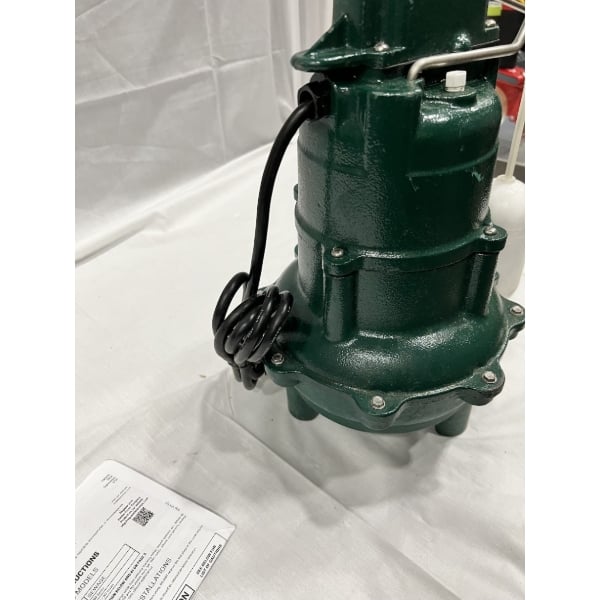 Scratch and Dent Zoeller 264-0001 M264 Automatic Sewage Pump - 115V