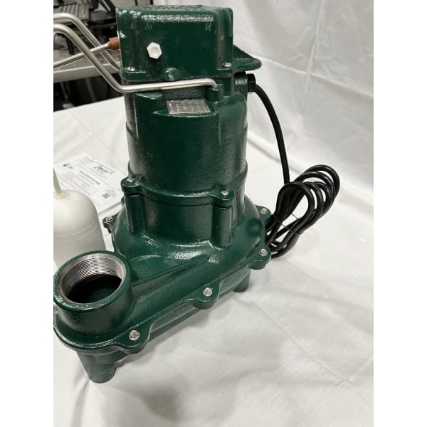 Scratch and Dent Zoeller 264-0001 M264 Automatic Sewage Pump - 115V