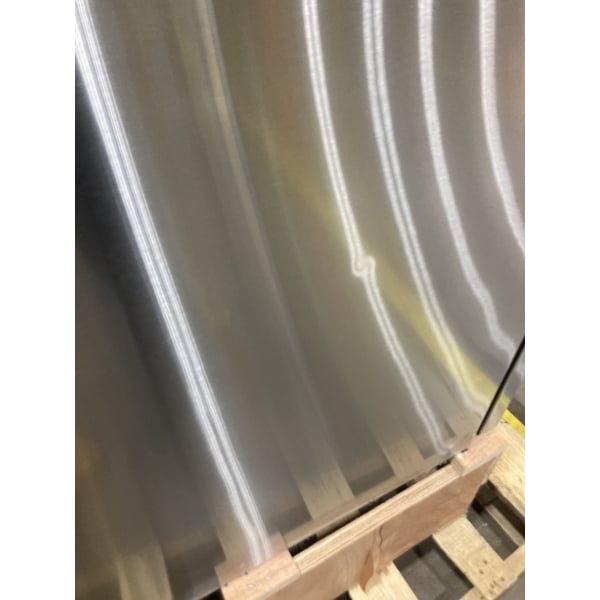 Scratch and Dent Avantco UBB-1-HC-S 23" Stainless Steel Counter Height Solid Door Back Bar Refrigerator