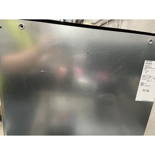 Scratch and Dent Avantco Ice HBN120-22 22" Wide Hotel Ice Dispenser 120 lb. Capacity - 115V