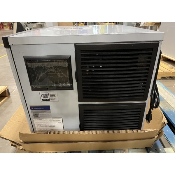 Scratch and Dent Avantco Ice MC-H-430-A 30" Air-Cooled Modular Half Cube Ice Machine - 400 lb., 115V