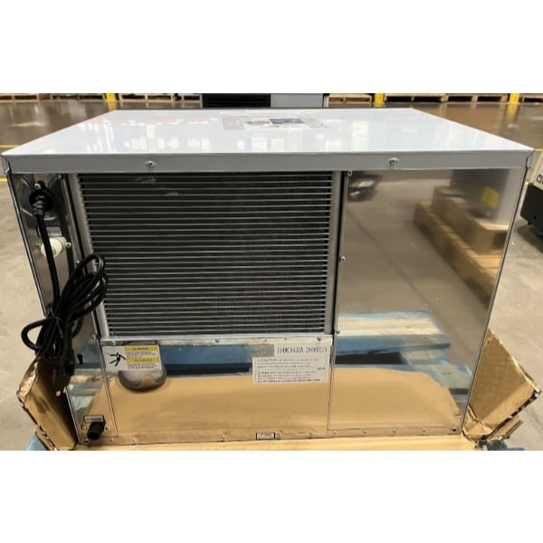 Scratch and Dent Avantco Ice MC-H-430-A 30" Air-Cooled Modular Half Cube Ice Machine - 400 lb., 115V