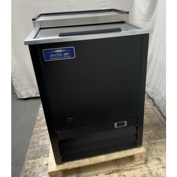 Scratch and Dent Arctic Air AGF24 24" Black Glass Froster