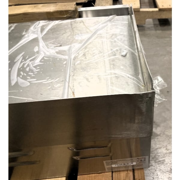 Scratch and Dent Avantco EG30N 30" Electric Countertop Griddle - 208/240V, 3.3 kW-4.5 kW