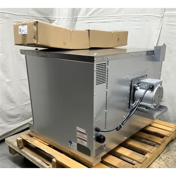 Scratch and Dent MainStreet Equipment EC2-C Double Deck Electric Full Size Convection Oven with Legs - 208V, 3 / 1 Phase, 11 kW