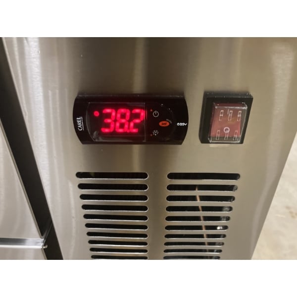 Scratch and Dent Avantco CBE-48-HC 48" 2 Drawer Refrigerated Chef Base