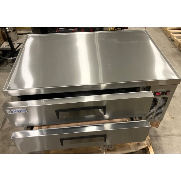 Scratch and Dent Avantco CBE-48-HC 48" 2 Drawer Refrigerated Chef Base