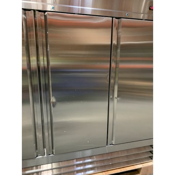 Scratch and Dent Avantco SS-3R-HC 81 5/16" Stainless Steel Solid Door Reach-In Refrigerator