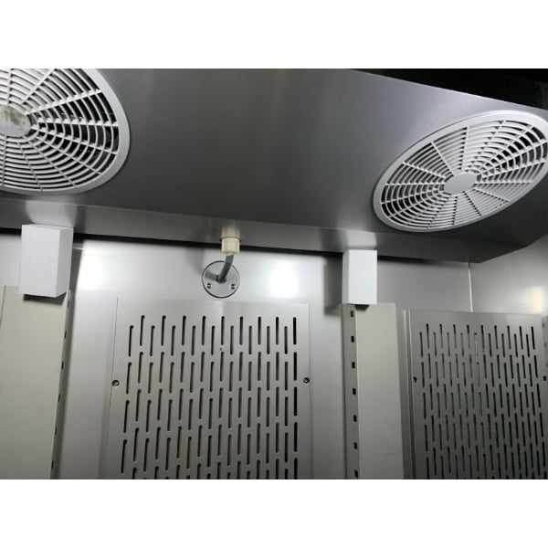 Scratch and Dent Avantco SS-3R-HC 81 5/16" Stainless Steel Solid Door Reach-In Refrigerator