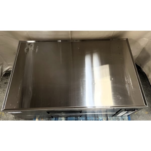 Scratch and Dent Avantco CBE-52-HC 52" 2 Drawer Refrigerated Chef Base