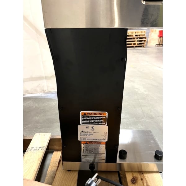 Scratch and Dent Bunn 33200.0010 VPR-APS Pourover Airpot Coffee Brewer - 120V