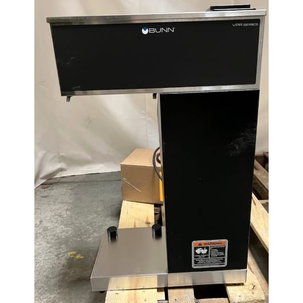 Scratch and Dent Bunn 33200.0010 VPR-APS Pourover Airpot Coffee Brewer - 120V