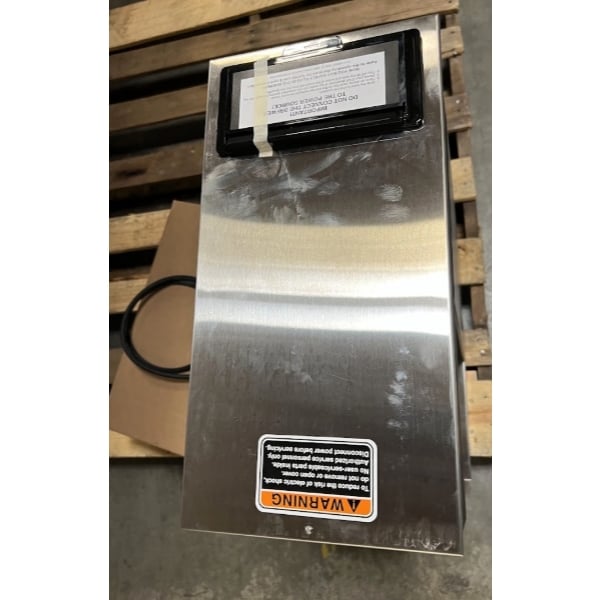 Scratch and Dent Bunn 33200.0010 VPR-APS Pourover Airpot Coffee Brewer - 120V