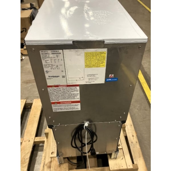 Scratch and Dent Scotsman HID312AX-1A Meridian® Air-Cooled Countertop Nugget Ice Machine and Water Dispenser with Hands-Free Dispensing with 12 lb. Storage Bin - 320 lb., 115V
