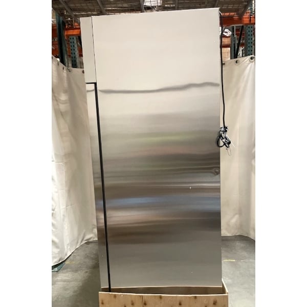 Scratch and Dent Avantco Z2-F-HC 54" Solid Door Stainless Steel Reach-In Freezer