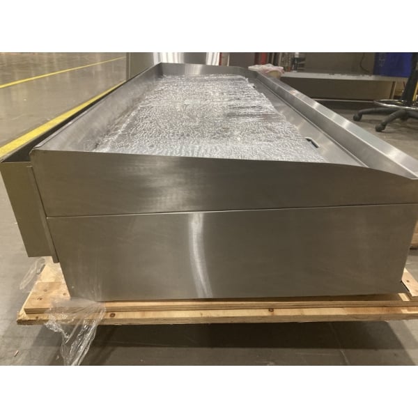 Scratch and Dent Cooking Performance Group GM-CPG-72-NL 72" Gas Countertop Griddle with Manual Controls - 180,000 BTU