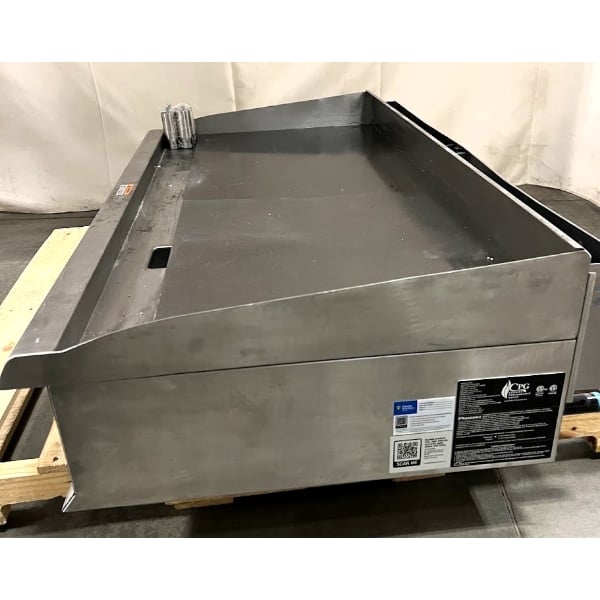 Scratch and Dent Cooking Performance Group GT-CPG-48-NL 48" Gas Countertop Griddle with Flame Failure Protection and Thermostatic Controls - 120,000 BTU