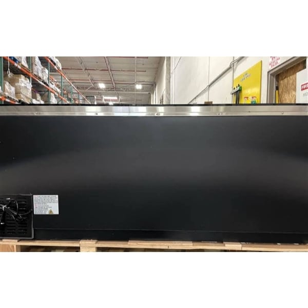 Scratch and Dent Avantco HBB-95-HC 95" Black Horizontal Bottle Cooler