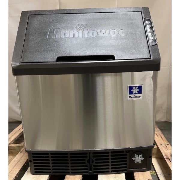 Scratch and Dent Manitowoc UYP0140A-161B NEO 26" Air-Cooled Undercounter Half Dice Cube Ice Machine with 90 lb. Storage Bin - 150 lb., 115V