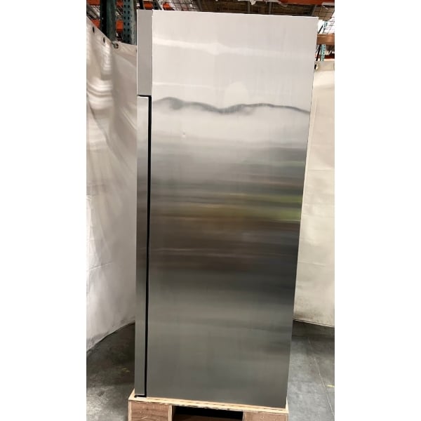 Scratch and Dent Avantco Z2-R-HC 54" Solid Door Stainless Steel Reach-In Refrigerator