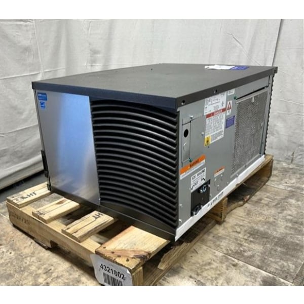Scratch and Dent Manitowoc IDP0300A-261 Indigo NXT iP0300 30" Air-Cooled Full Dice Cube Ice Machine - 309 lb., 208-230V, 1 Phase