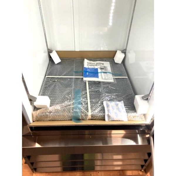 Scratch and Dent Avantco A-23R-G-HC 29" Glass Door Reach-In Refrigerator