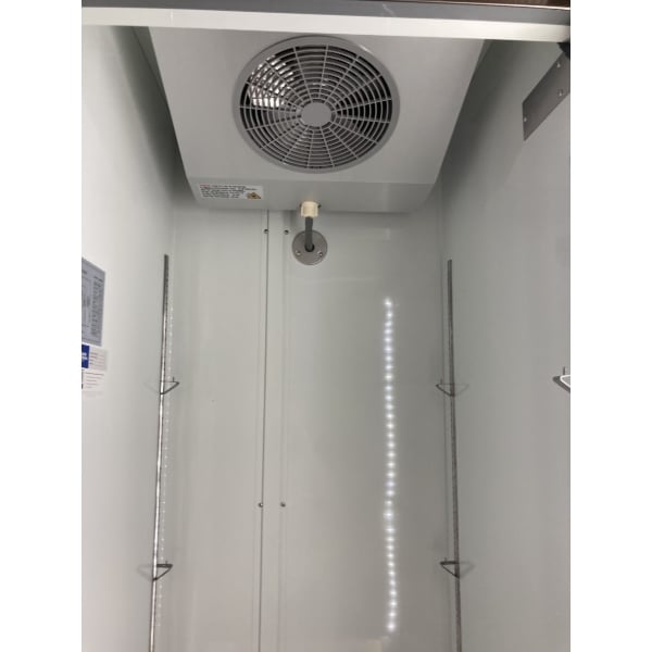Scratch and Dent Avantco A-23R-G-HC 29" Glass Door Reach-In Refrigerator