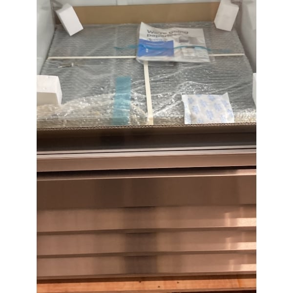 Scratch and Dent Avantco A-23R-G-HC 29" Glass Door Reach-In Refrigerator