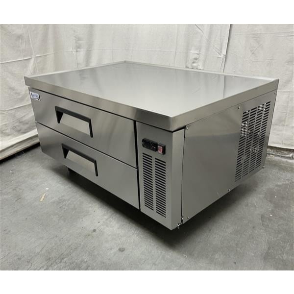 Scratch and Dent Avantco CBE-48-HC 48" 2 Drawer Refrigerated Chef Base
