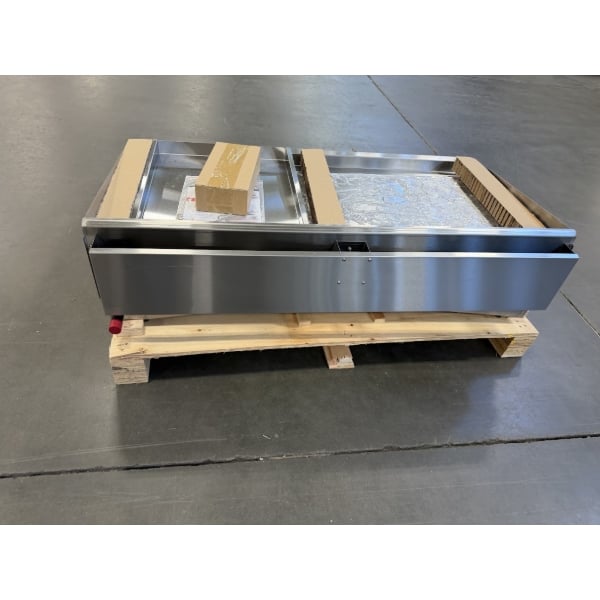 Scratch and Dent Cooking Performance Group GT-CPG-48-NL 48" Gas Countertop Griddle with Flame Failure Protection and Thermostatic Controls - 120,000 BTU