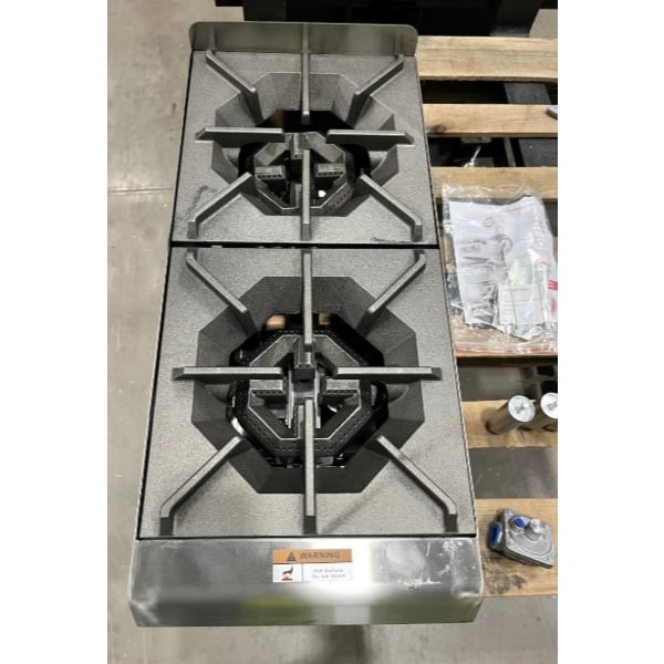 Scratch and Dent Cooking Performance Group R-CPG-12-NL 2 Burner Gas Countertop Range / Hot Plate - 44,000 BTU