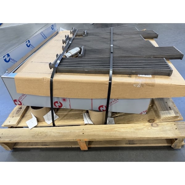 Scratch and Dent Vulcan VACB36 - 101 Achiever 36" Medium-Duty Radiant Natural Gas Charbroiler - 102,000 BTU