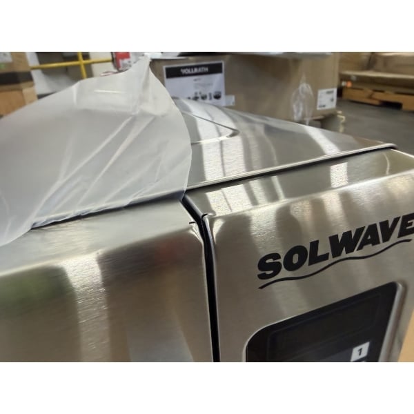 Scratch and Dent Solwave Stackable Commercial Microwave with Large 1.2 cu. ft. Interior and Push Button Controls - 1,200W, 120V