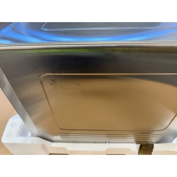 Scratch and Dent Solwave Stackable Commercial Microwave with Large 1.2 cu. ft. Interior and Push Button Controls - 1,200W, 120V