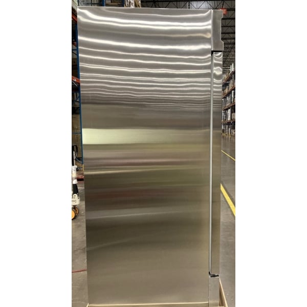 Scratch and Dent Avantco SS-2R-HC 54" Stainless Steel Solid Door Reach-In Refrigerator