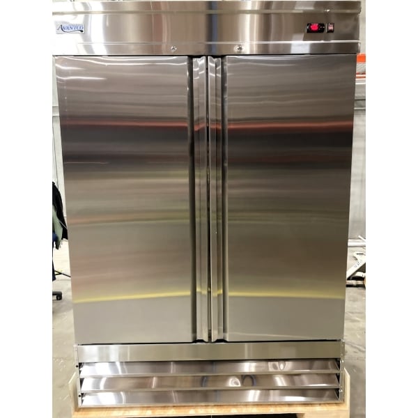 Scratch and Dent Avantco SS-2R-HC 54" Stainless Steel Solid Door Reach-In Refrigerator