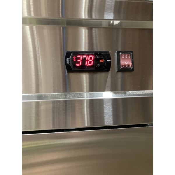 Scratch and Dent Avantco SS-2R-HC 54" Stainless Steel Solid Door Reach-In Refrigerator