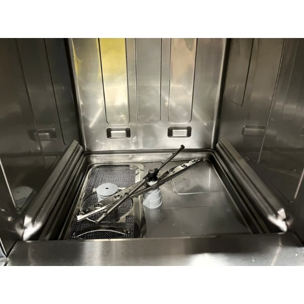 Scratch and Dent MainStreet Equipment HTUC High-Temperature Undercounter Dishwasher - 208V/240V, 1 Phase