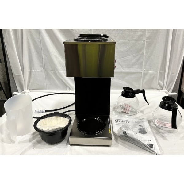 Scratch and Dent Bunn 33200.0015 VPR Black 12 Cup Pourover Coffee Brewer with 1 Upper and 1 Lower Warmer and 2 Glass Decanters - 120V