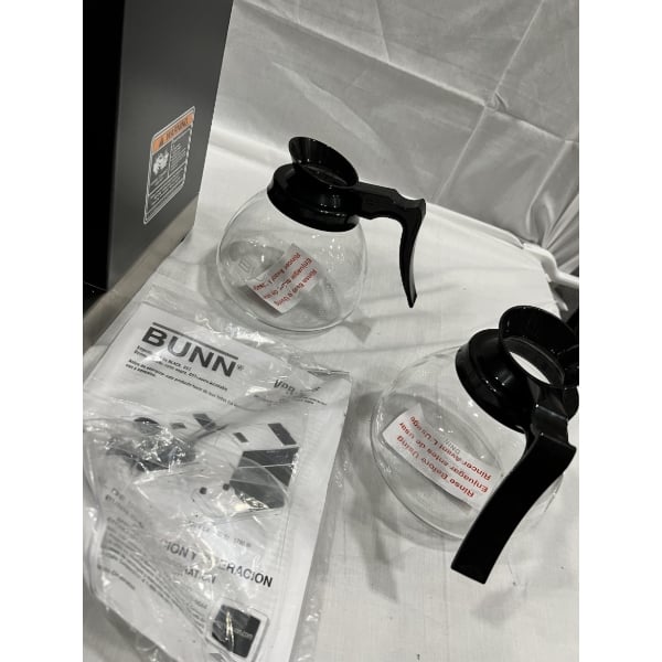Scratch and Dent Bunn 33200.0015 VPR Black 12 Cup Pourover Coffee Brewer with 1 Upper and 1 Lower Warmer and 2 Glass Decanters - 120V